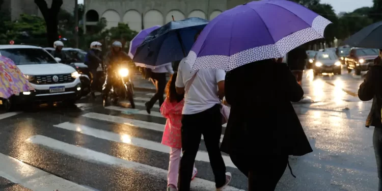 Ciclone extratropical atinge Região Sul nesta segunda