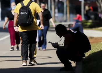 Em 2022, 10,9 milhões de jovens não estudavam, nem trabalhavam
