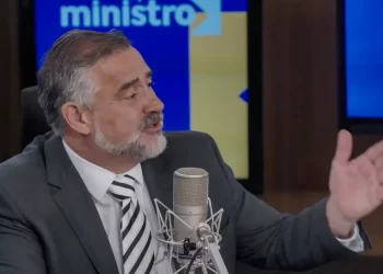 Ministro da Secom diz que população perceberá melhora do país em 2024