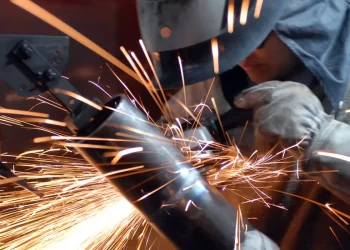 Atividade econômica tem alta de 0,01 em novembro