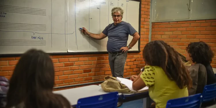 Ampliado prazo para ajuste na formação de professores do ensino básico