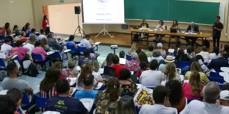 Questões de gênero são foco em conferência sobre educação em Brasília