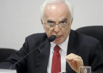 Morre em Brasília ex-ministro Samuel Pinheiro Guimarães