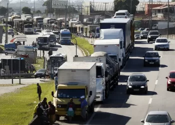 Motoristas têm novos prazos para regularizar exame toxicológico