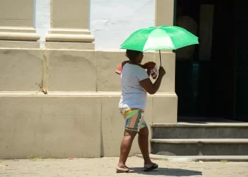 Sensação térmica supera 45°C no Rio às 9h da manhã