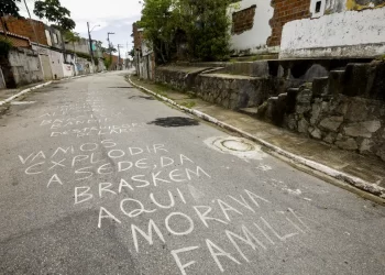 Maceió: juiz manda seguradoras cobrirem imóveis perto de área de risco