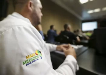 Número de profissionais que atuam no Mais Médicos aumenta 105% em 2023
