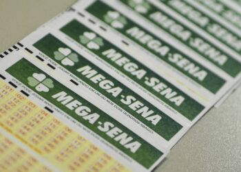 Mega-Sena acumula e prêmio vai a R$ 6,5 milhões