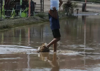 Temporais afetam cerca de 100 mil pessoas no Rio