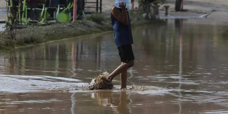 Temporais afetam cerca de 100 mil pessoas no Rio