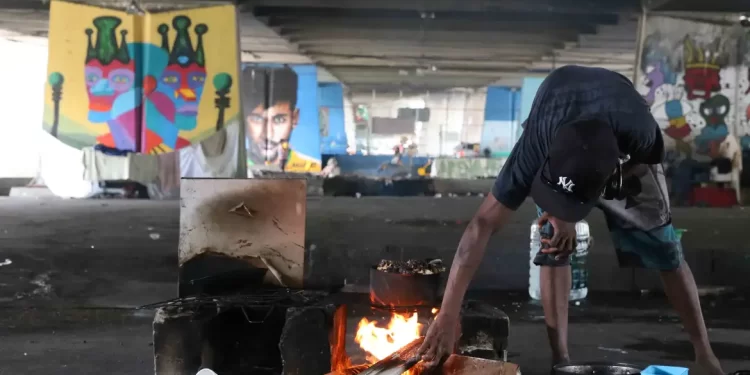 Uma em cada quatro pessoas em situação de rua vive na cidade de SP