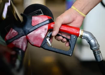 Cobrança integral de impostos sobre diesel retorna a partir de hoje