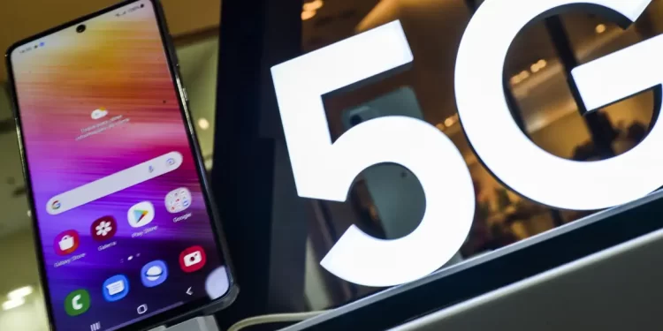 Menos de 8% das cidades brasileiras têm leis de antenas adaptadas a 5G