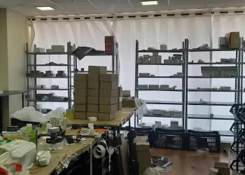 Polícia prende 11 pessoas em Santos por comércio ilegal de remédios