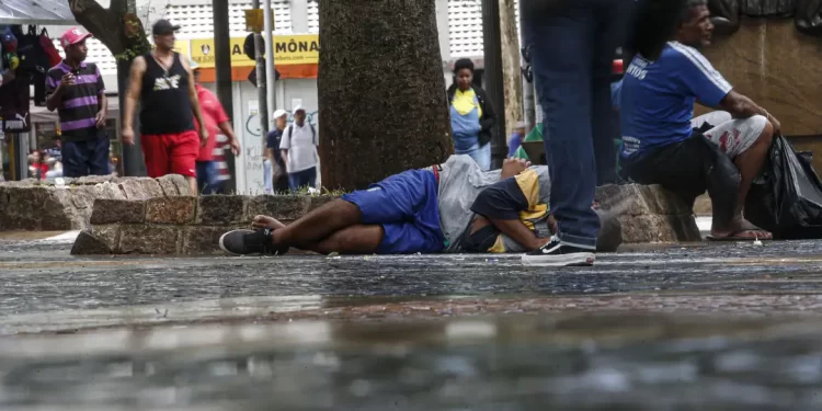 População em situação de rua aumenta 17 vezes em São Paulo