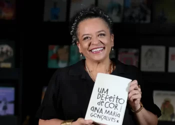 TV Brasil reprisa bate-papo com escritora Ana Maria Gonçalves