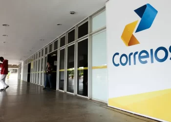 Correios atenderão a serviços da Caixa, como seguro-desemprego e FGTS