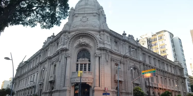 Antiga sede do Dops pode ser transformada em centro de memória no Rio