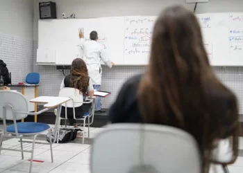 Envio de informações para Pé-de-Meia termina nesta sexta