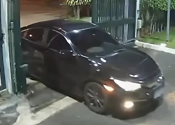 PF vai apurar hospedagem de Bolsonaro na Embaixada da Hungria