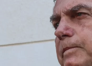 Bolsonaro se hospedou na Embaixada da Hungria após perder passaporte