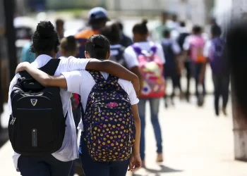 Casamento de meninas de até 17 anos de idade diminui 65% em uma década