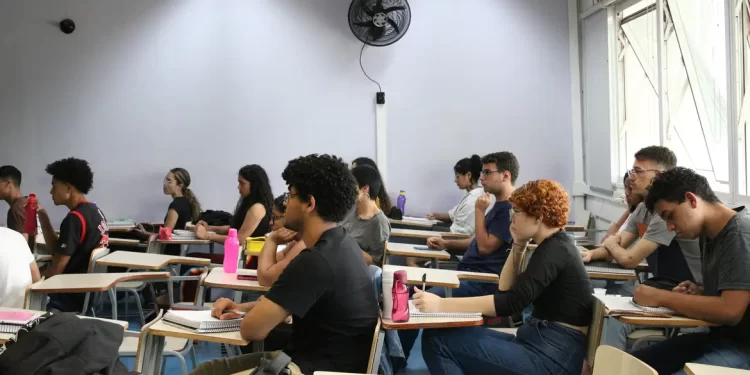 Saiba os horários das provas do Concurso Nacional Unificado
