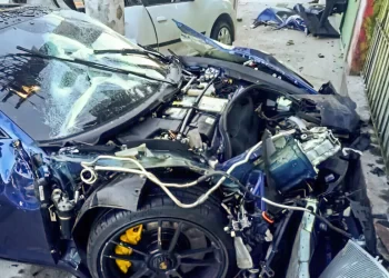 Condutor de Porsche que matou motorista em acidente está foragido