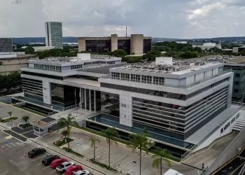 CNJ condena desembargadora que fez postagens contra Marielle