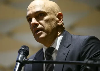 Presidente do TSE diz que não há previsão para adiar eleições no RS