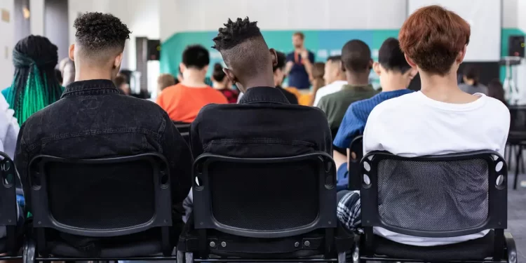 Aulas retornam a partir desta terça no RS; capital segue sem previsão