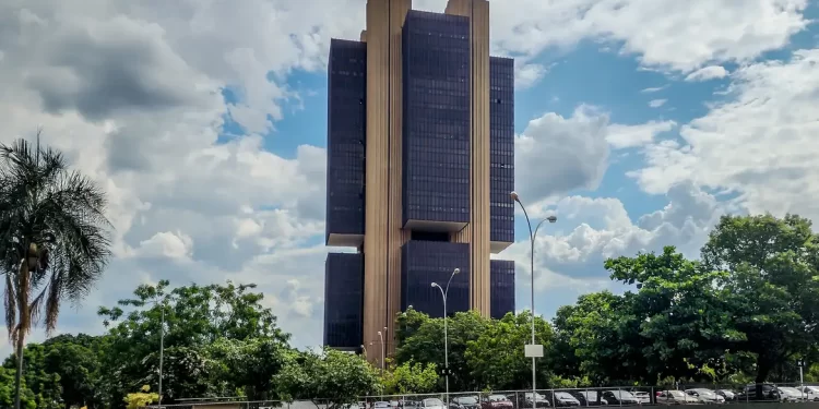 PEC promove “privatização” do BC e pode ter custo fiscal ao país