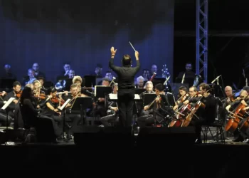 Orquestra Santoro completa 45 anos de histórias e saudades