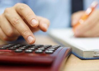 Economia Proposta de Orçamento prevê pequeno superávit de R$ 3,7 bi em 2025