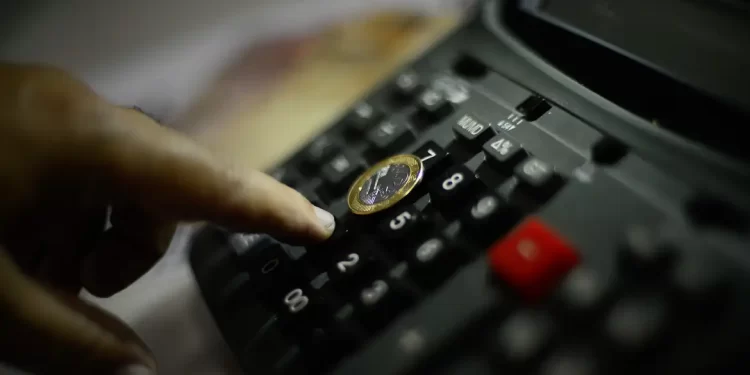 Indicador de Incerteza da Economia recua 2,5 pontos e vai para 107,8