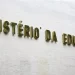 MEC propõe grupo para debate sobre operações policiais em escolas