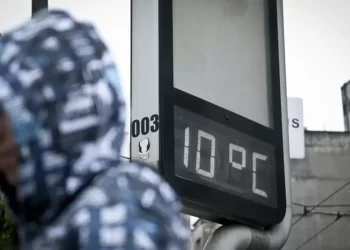 SP: sol aparece no decorrer do dia com temperatura em elevação