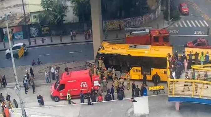 Acidente com BRT deixa ao menos 64 feridos no Rio de Janeiro