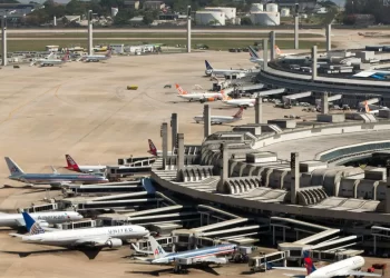 Polícia prende homem e mulher que levariam droga para o exterior