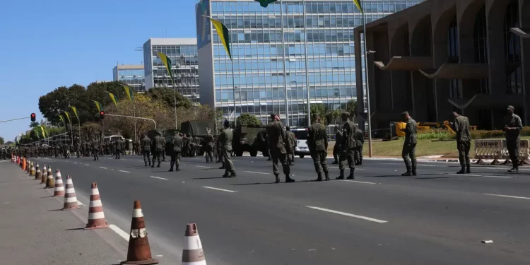 Esplanada fecha nesta sexta à noite para desfile do 7 de setembro