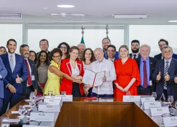 Lula sanciona lei com novas regras para concursos públicos
