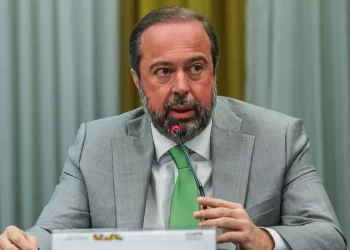 Silveira pede plano de contingência ao Operador do Sistema Elétrico