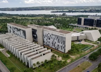 Justiça STJ nega habeas corpus a influenciadora Deolane Bezerra