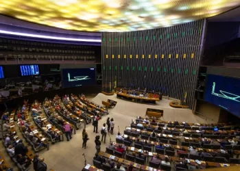 Câmara aprova urgência para desoneração da folha de pagamento