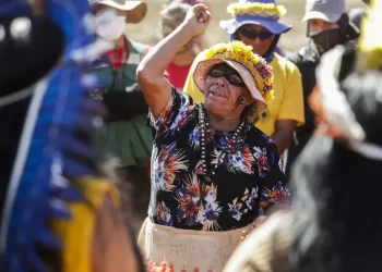 Missão visita povo guarani no PR e MS, alvo de ataques