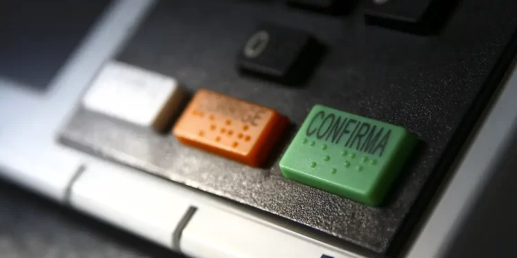 Caminhos da Reportagem discute os desafios do voto no Brasil