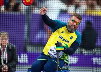 Bronze de André Rocha no lançamento de disco é medalha 400 do Brasil