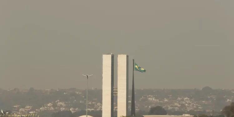 Dino marca para 10 de outubro audiência para debater orçamento secreto