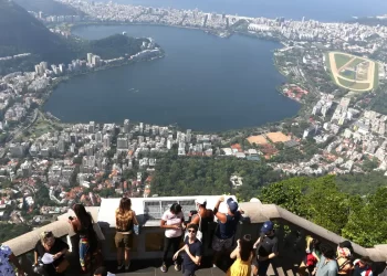 Gastos de estrangeiros no Brasil chegam a R$ 26 bilhões em 2024