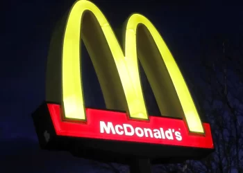 EUA: surto de E. coli pode estar relacionado a sanduíche do McDonalds